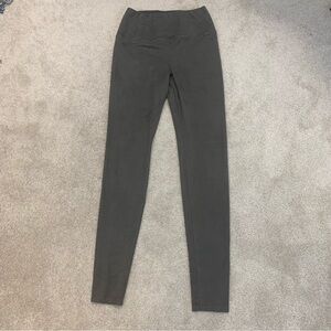 Aritzia Wilfred Free gray faux suede Daria leggings Sz L NWOT